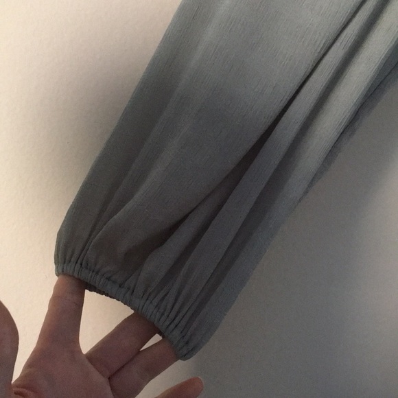 🌿 Lulus dress 🌿 - Picture 3 of 4